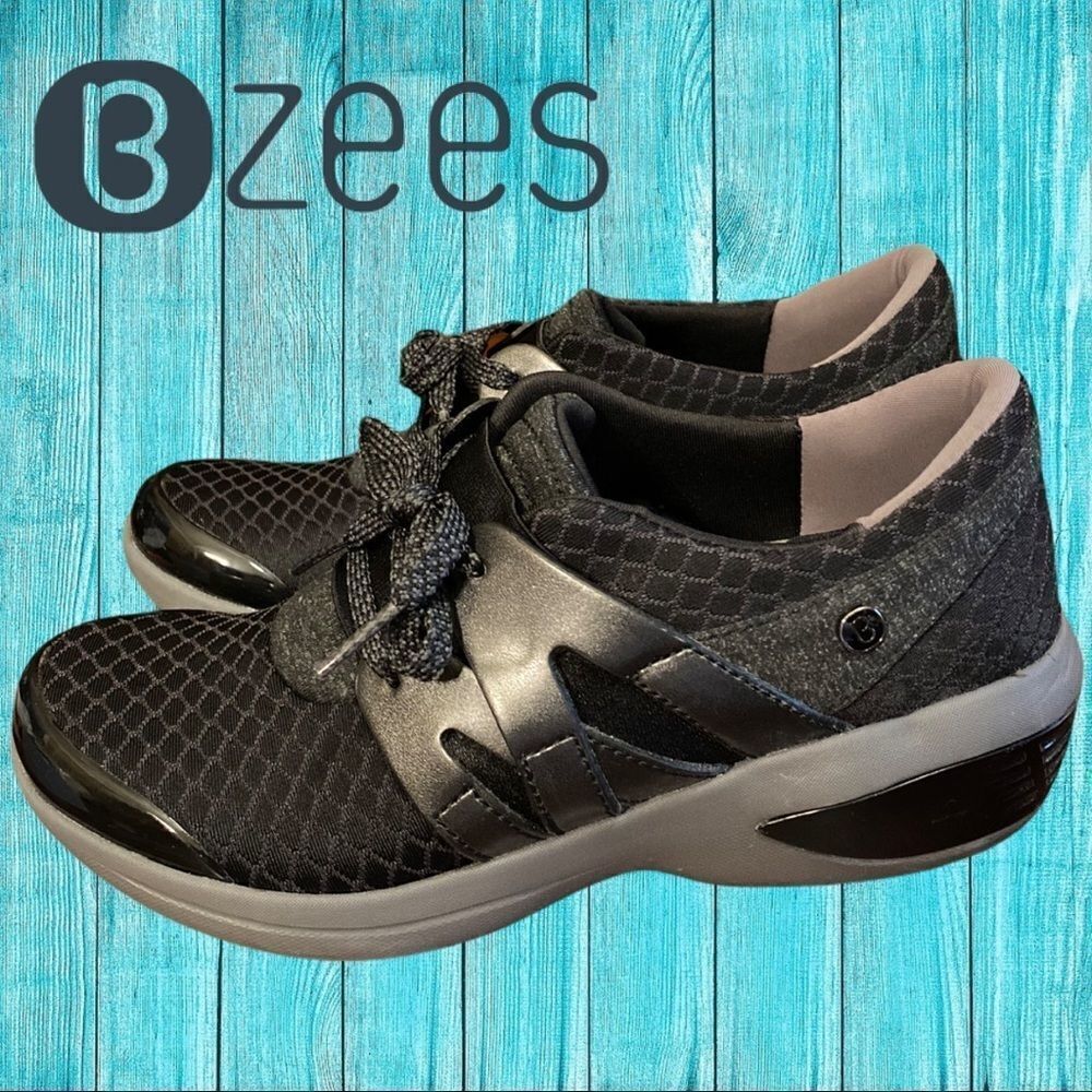 Bzees Women's Black "Flicker" Sneakers 5